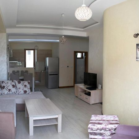 Apartments Admiral Херцег-Нови Экстерьер фото